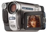 Продам видеокамеру Sony handycam б/у.